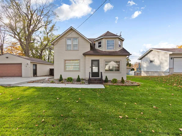 1512 N Cedar Ave, Owatonna, MN 55060