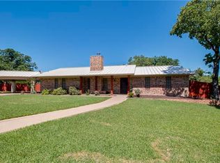9718 Windsor Cir, Fort Worth, TX 76140