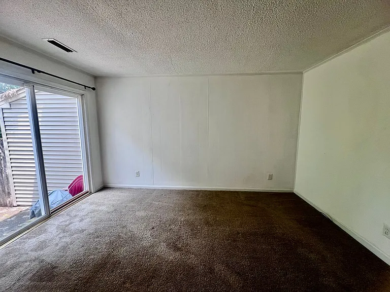 4080 Thomas Jefferson Dr — Photo 9