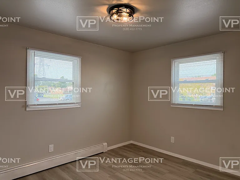 2120 Van Deuren St #C — Photo 12