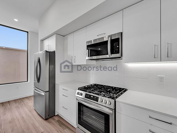 4th image of 4731 Manett St Unit 103