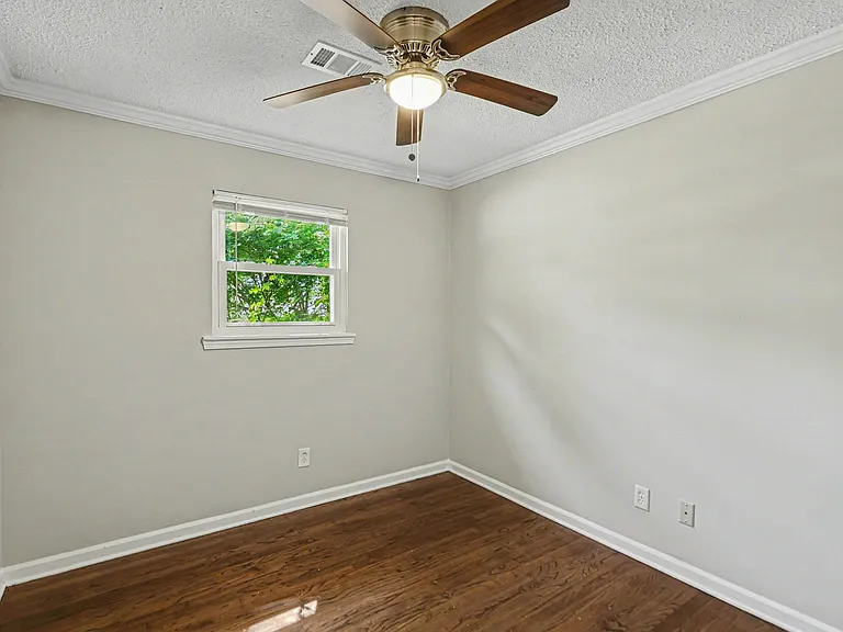 3670 Goodwin Rd — Photo 11