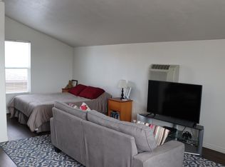 11678 S Harvest Crest Way #B, South Jordan, UT 84009