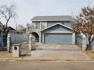 104 E Stewart St, Laredo, TX 78040