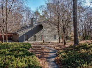 9040 Martin Rd, Roswell, GA 30076