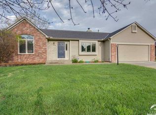 1009 Wagon Wheel Rd, Lawrence, KS 66049
