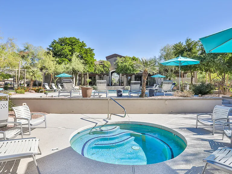 Kota North Scottsdale — Photo 19