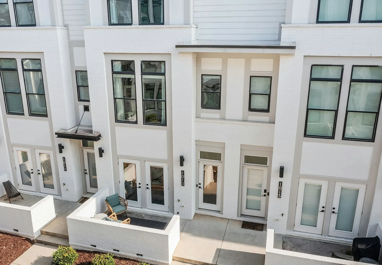 1013 Wesley Terrace Avenue — Photo 2