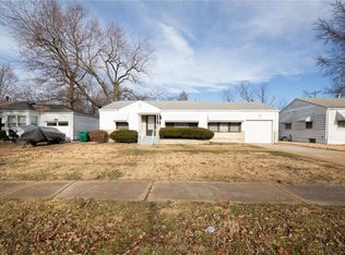 10149 Coburg Lands Dr, Saint Louis, MO 63137