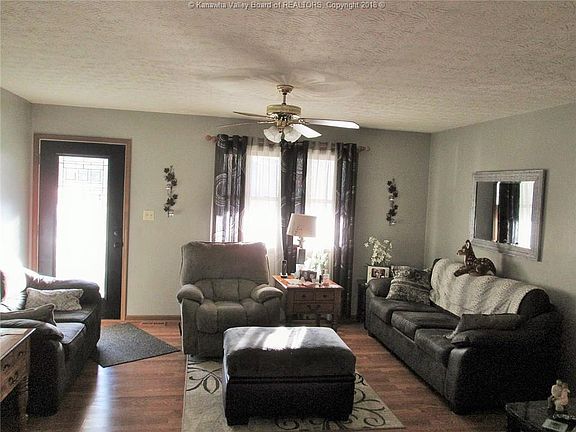 4th image of 694 Big Sandy Ave