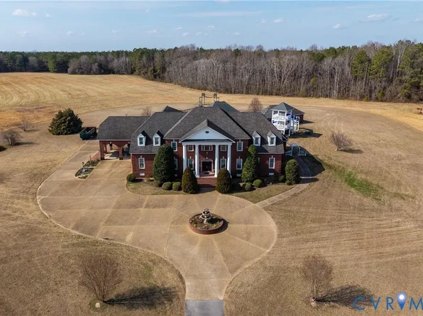 30253 Camp Pkwy, Courtland, VA 23837