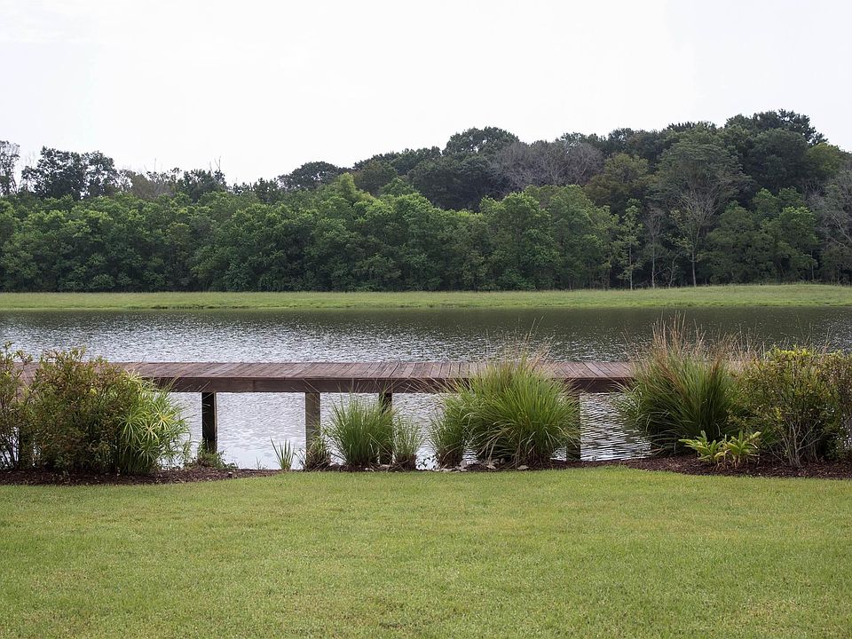 2nd image of 19646 Barnett Rd