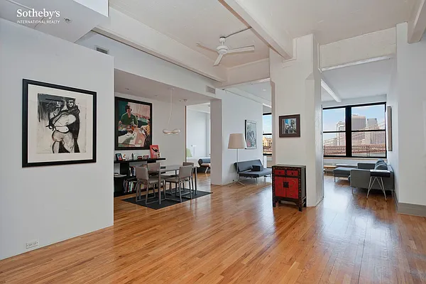 Sold by Sotheby's International Realty | media 16