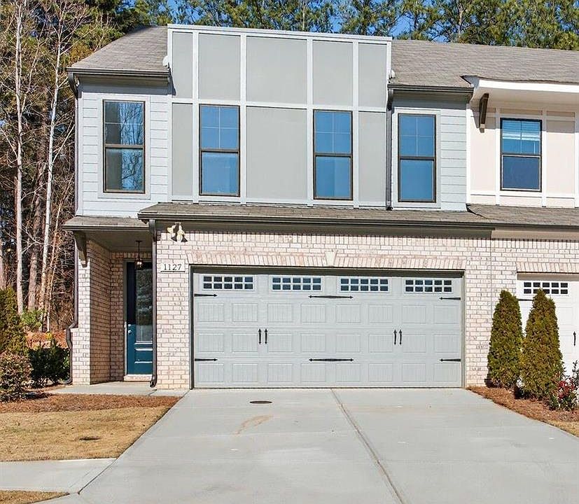 1st image of 1127 Lucan Ln