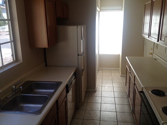 2nd image of 1811 S 39th St Unit 19