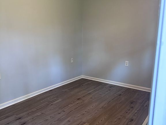 5th image of 142 Burt St APT 11