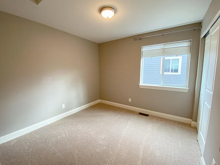 6900 Crosby Ct — Photo 17