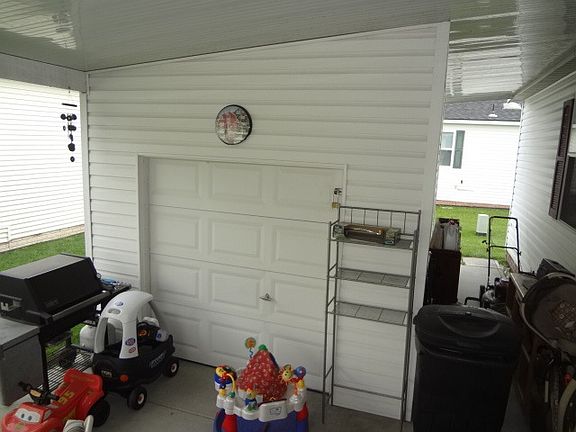 3rd image of 46070 Morceau Dr