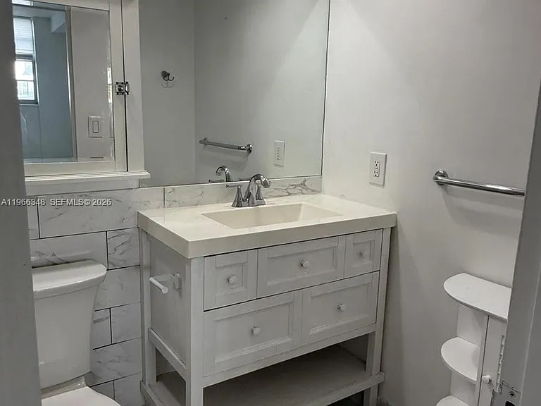 3001 S Ocean Dr #107 — Photo 10
