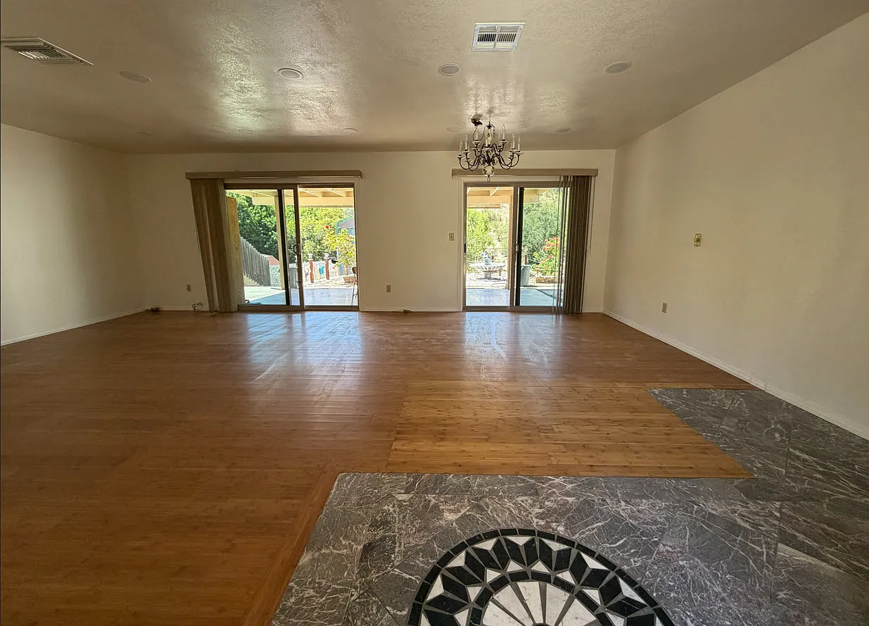 3 bed, 1434 sqft, $4,350 — Photo 4