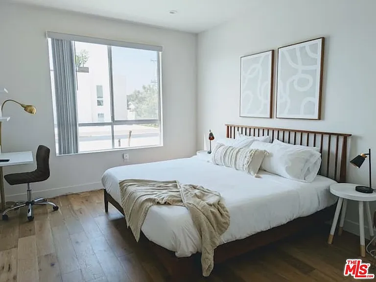 3726 Kelton Ave #202 — Photo 14