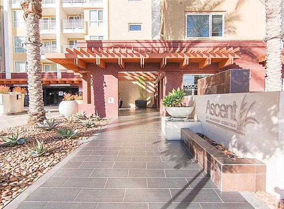 2nd image of 21301 Erwin St Unit 307