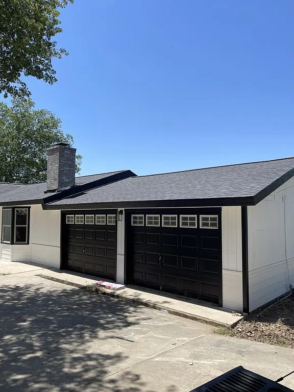 Building Photo - 22785 Petwood Dr