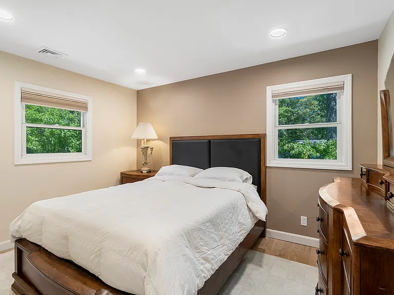 52 Walker Ave — Photo 10