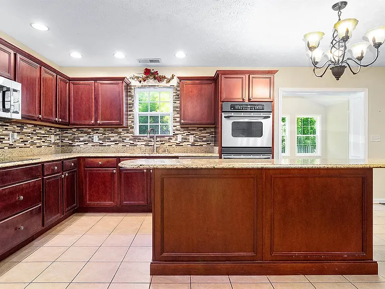 4626 Lincoln Pointe Dr — Photo 2