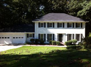 3810 Creekview Dr NE, Marietta, GA 30068