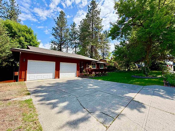 2nd image of 407 E Shiloh Hills Dr
