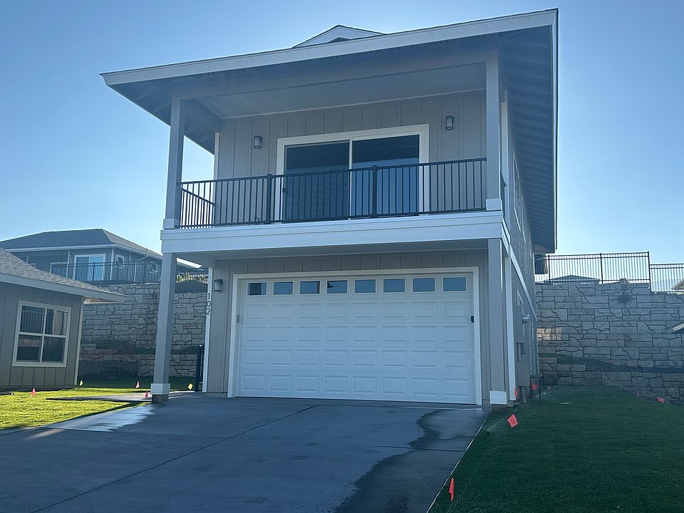 1st image of 102 Maiaku St