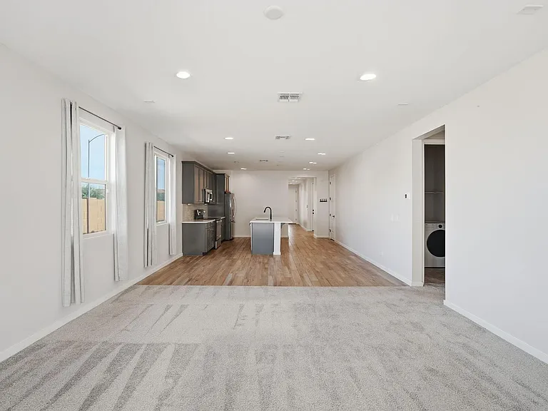 641 S Davidson Ln — Photo 36