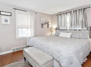 7235 Willow Rd, North Syracuse, NY 13212