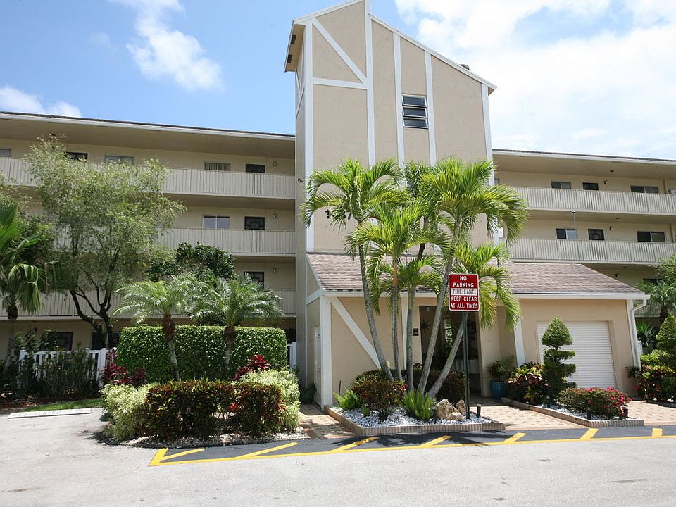1st image of 14376 Amberly Ln APT 404