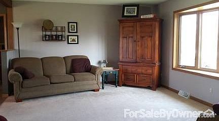 3rd image of 104 Pederson Ct