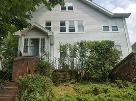 396 Mount Auburn St, Watertown, MA