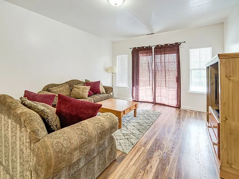 363 N Belmont Pl #342 — Photo 7