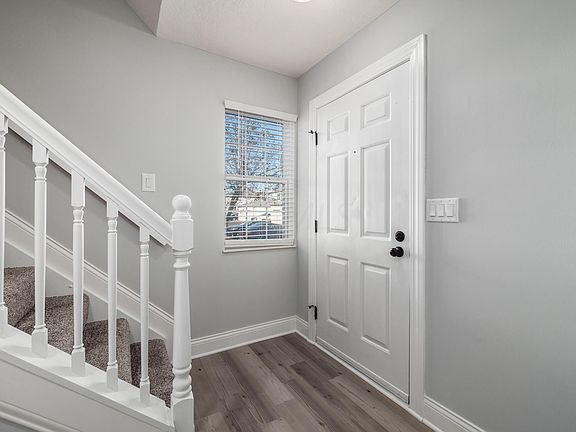 3rd image of 185 Macandrews Way #43F