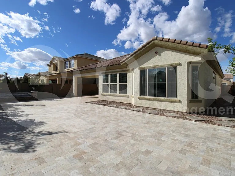 1863 E Canyon Way — Photo 25