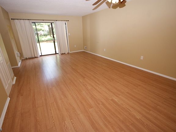 5th image of 114 Pear Tree Ln #152