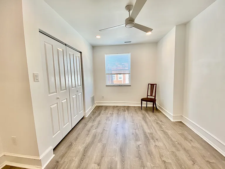 2532 S Broad St — Photo 17
