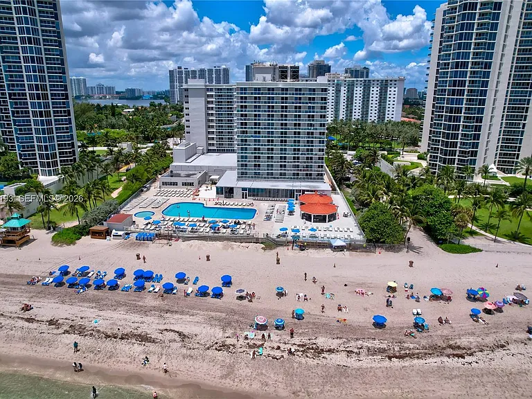 19201 Collins Ave #1123 — Photo 43