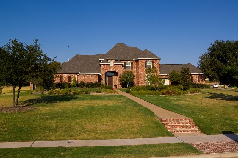 1st image of 15048 Sendero Ln
