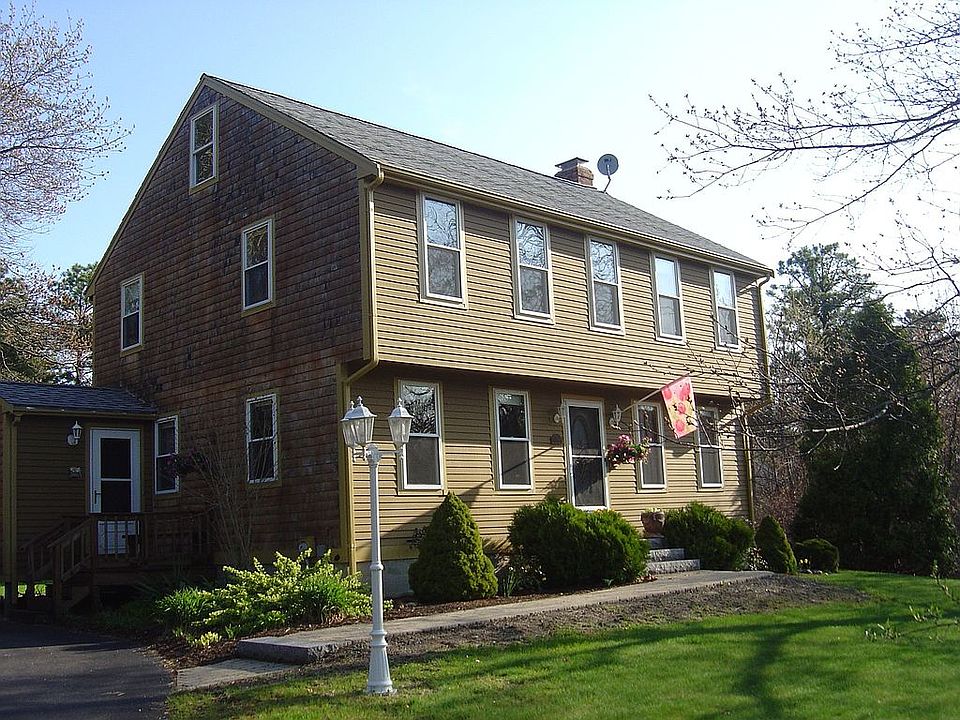 1st image of 10 Baldwin Cir