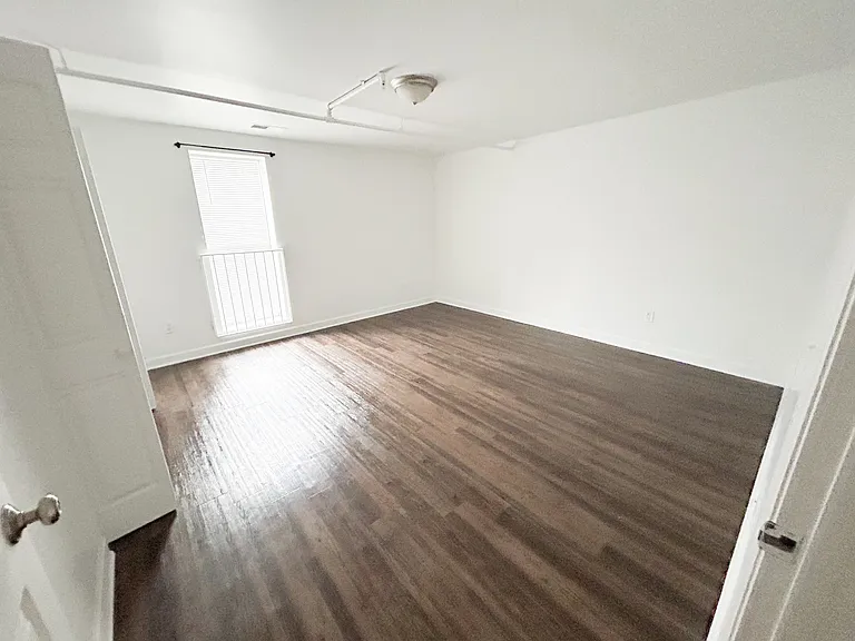 2316 W End Ave #201 — Photo 3