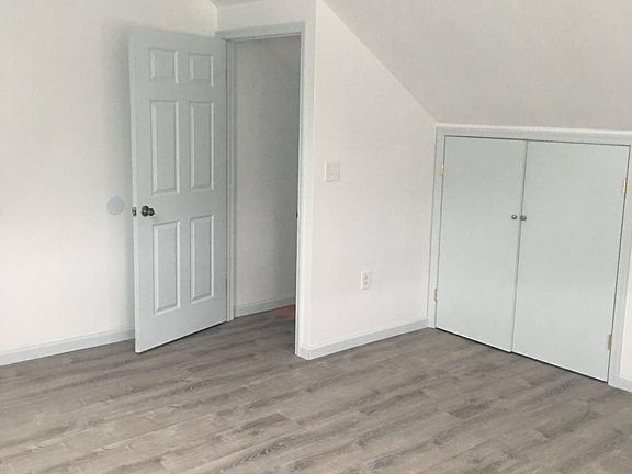 5th image of 13721 Holly Ave