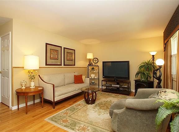 5th image of 1308 Glenrock Dr