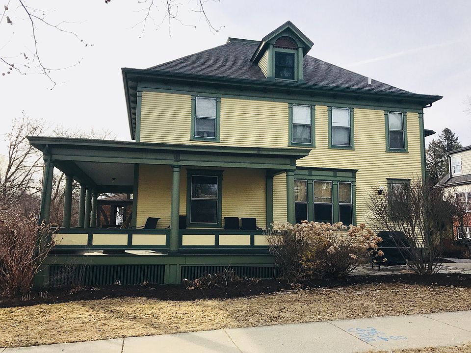 2nd image of 902 Garfield St