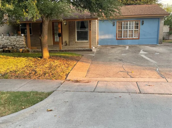 325 Sparks Dr, Grand Prairie, TX 75051